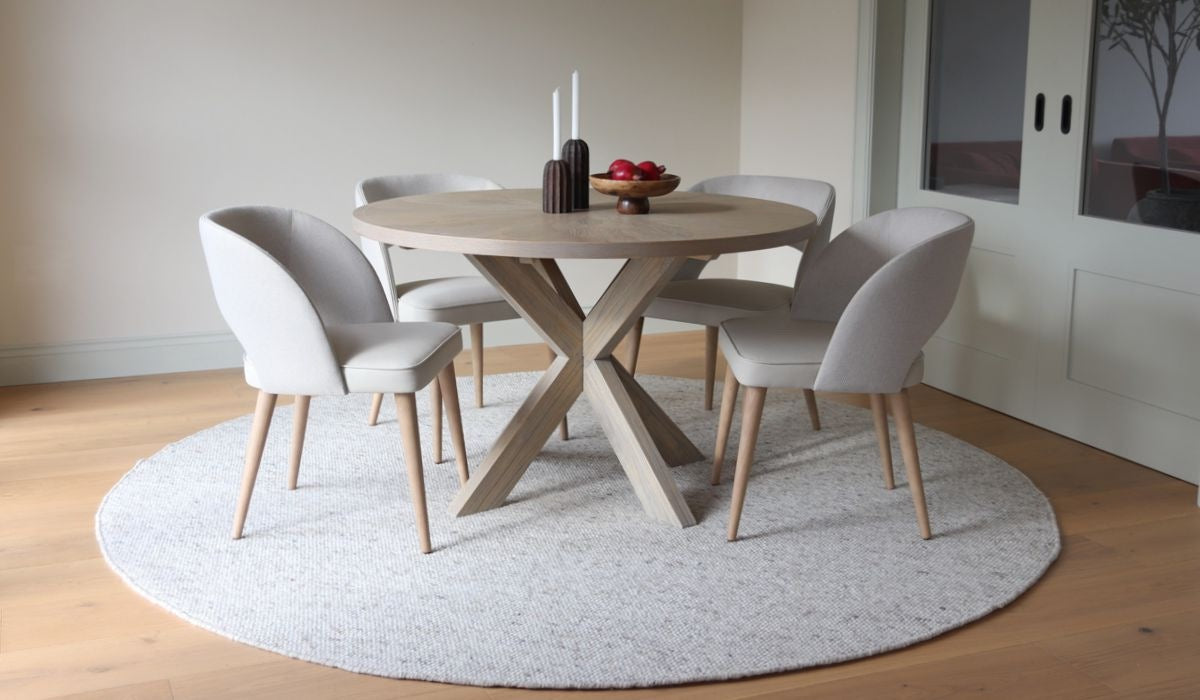 The Benefits of Round Dining Tables: A Comprehensive Guide – Pod ...