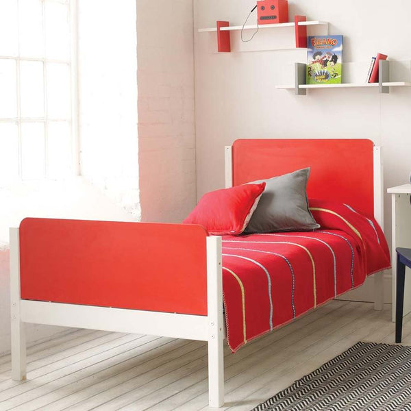 Little Folks Furniture Simple Bed in Red Podfurniture