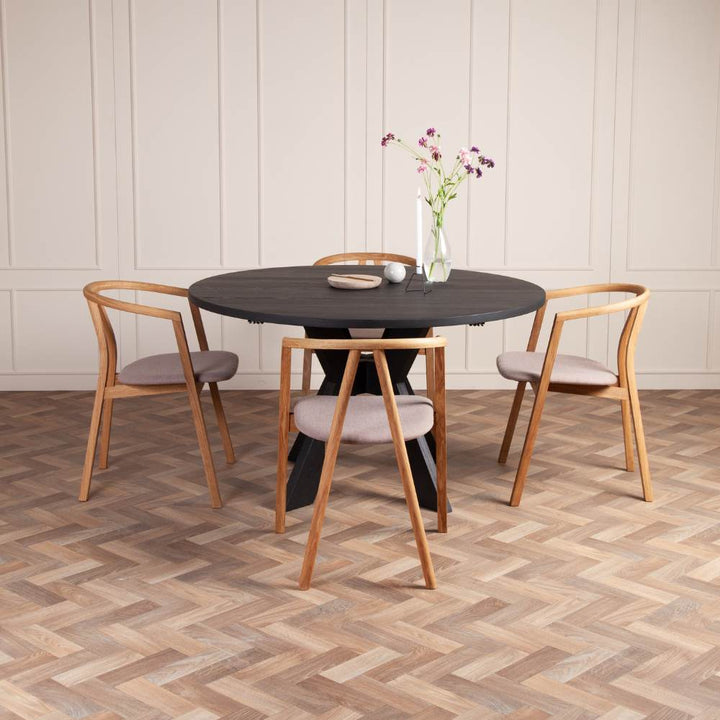 manny round dining table