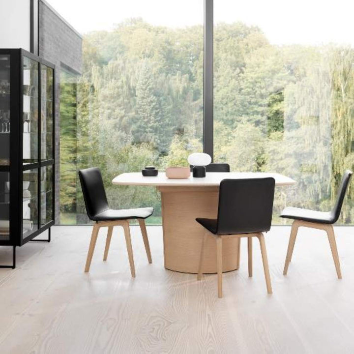 Skovby #116 Dining Table Podfurniture