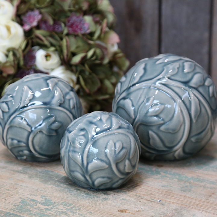 Small Olive Green Decorative Piece with Leaf Design Chic Antique