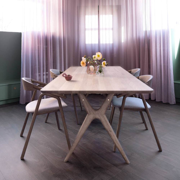 Aimee Extendable Dining Table Kristensen