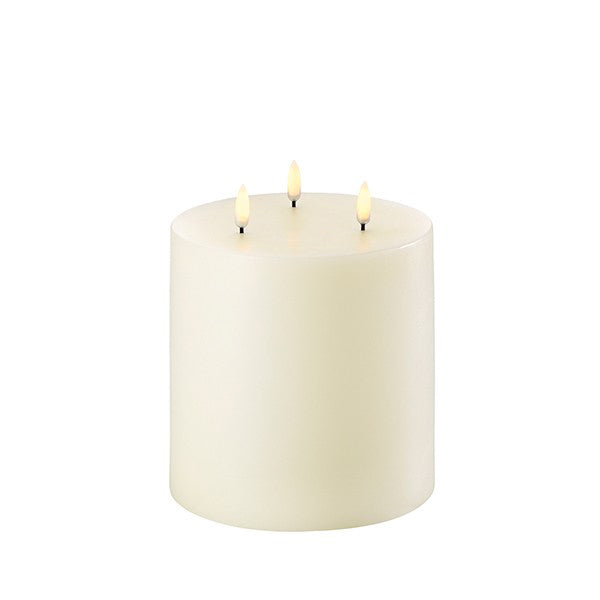 Triple Flame LED Pillar Candle - Ivory Piffany